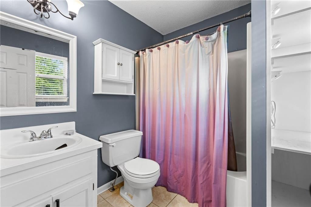 1832 Gates Drive — photo 13