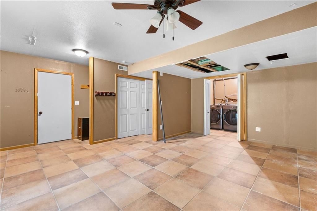 1832 Gates Drive — photo 21