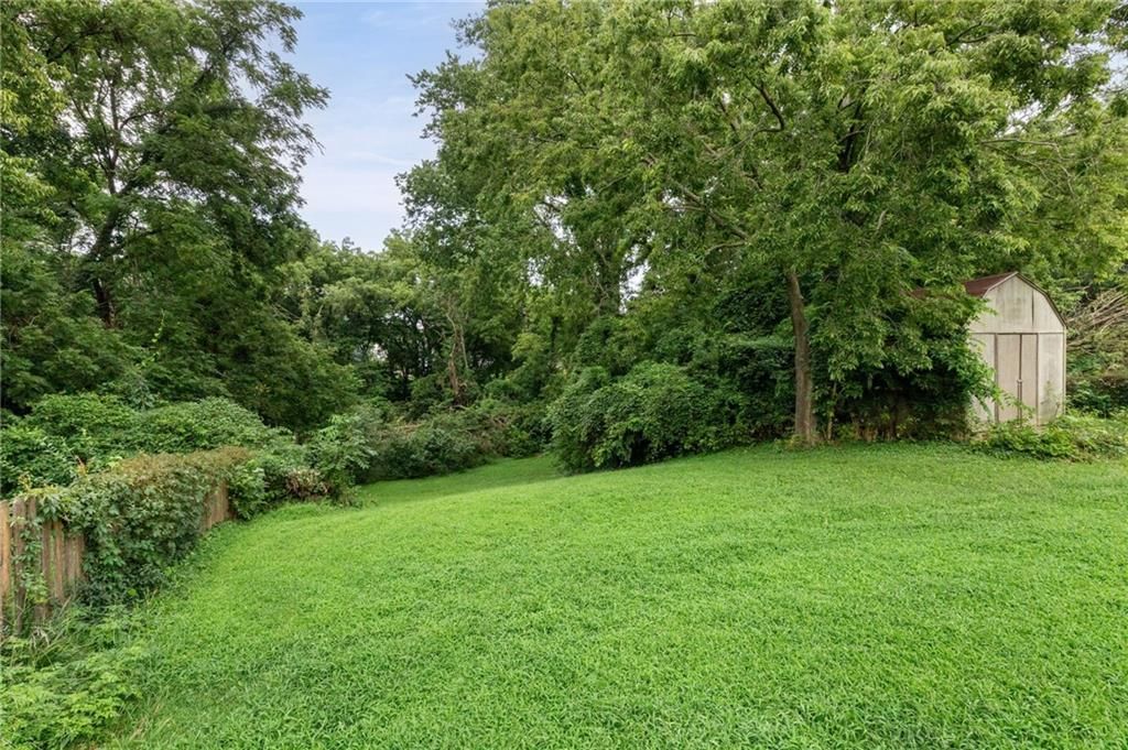 1832 Gates Drive — photo 27