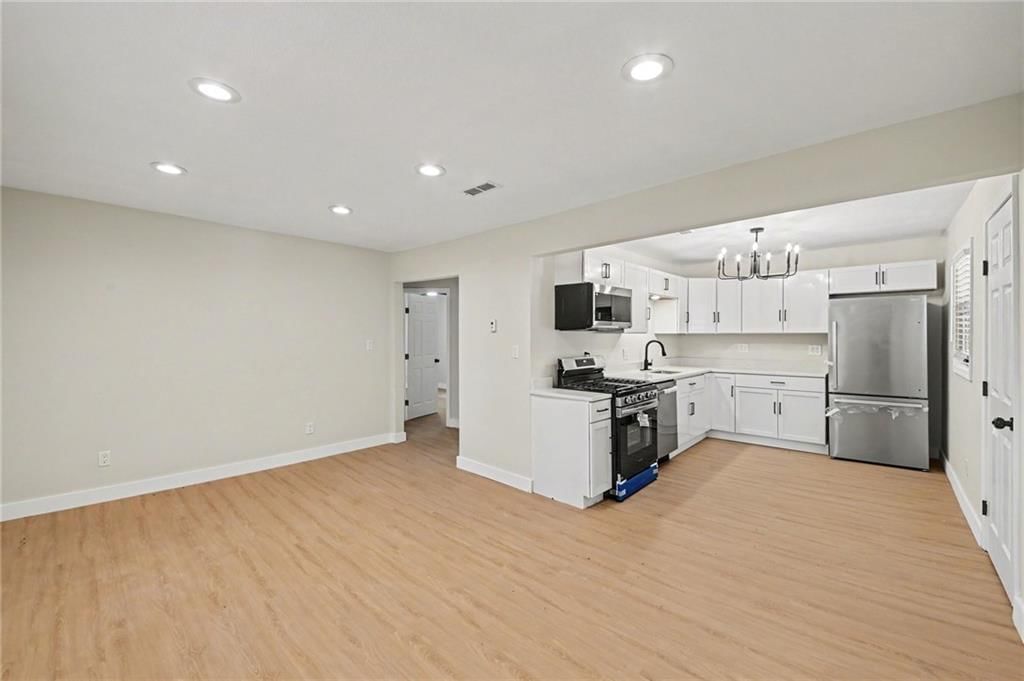 11220 Applewood Drive — photo 4