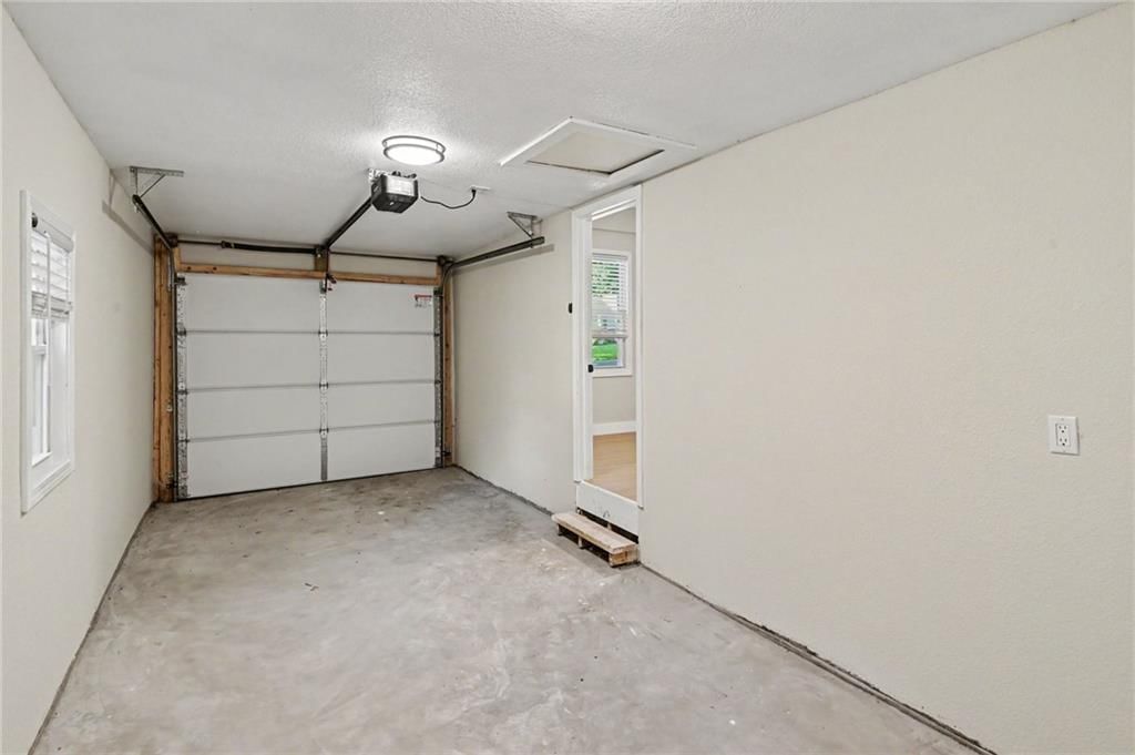 11220 Applewood Drive — photo 10