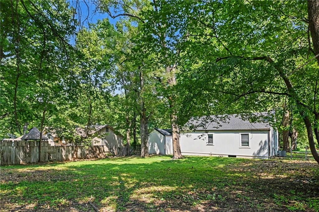 11220 Applewood Drive — photo 11