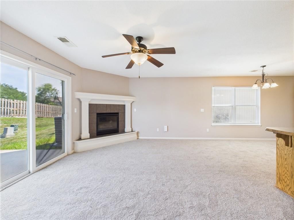 9337 N Main Street — photo 5