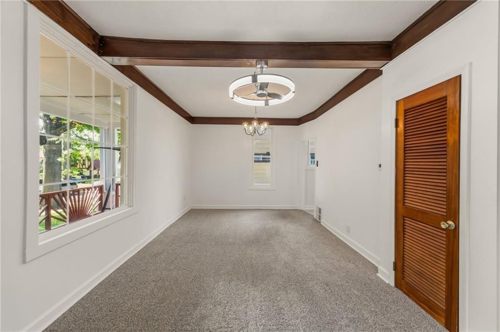 6010 Kenwood Avenue — photo 7