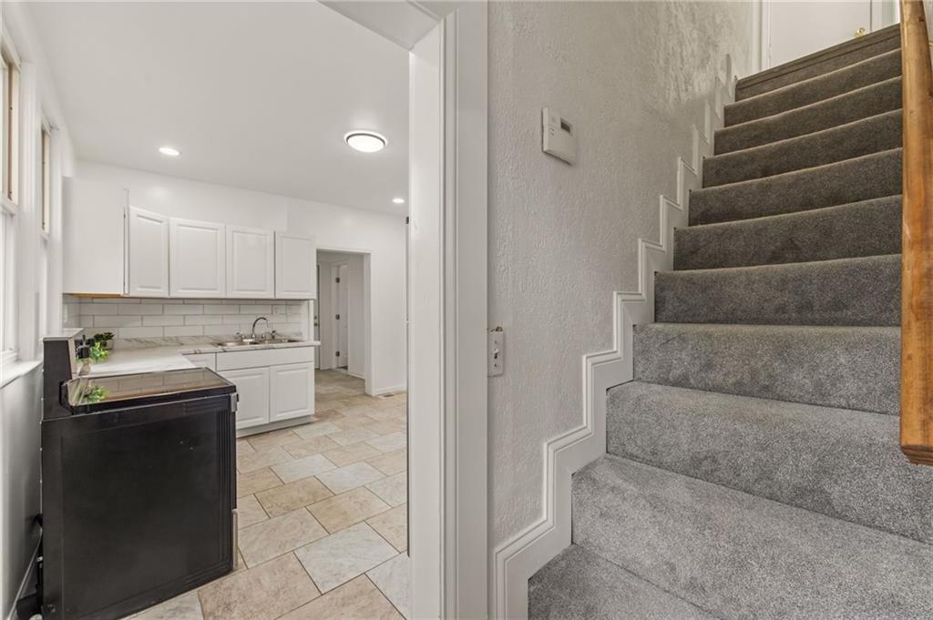 6010 Kenwood Avenue — photo 19