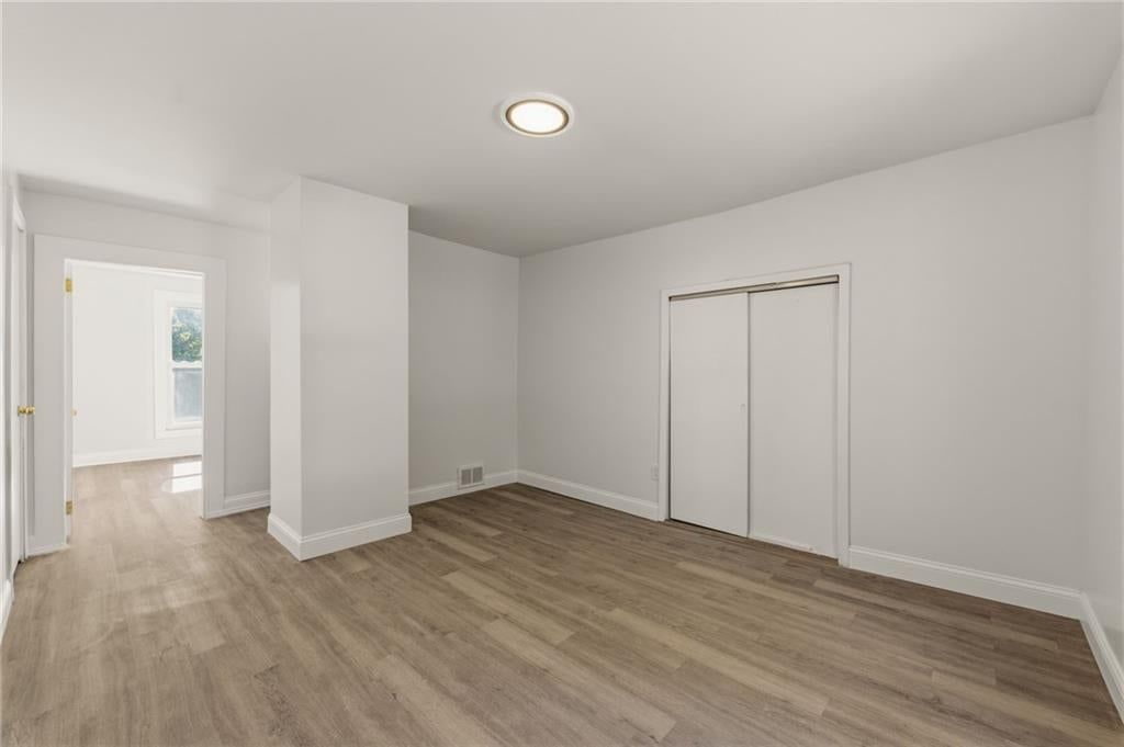 6010 Kenwood Avenue — photo 22