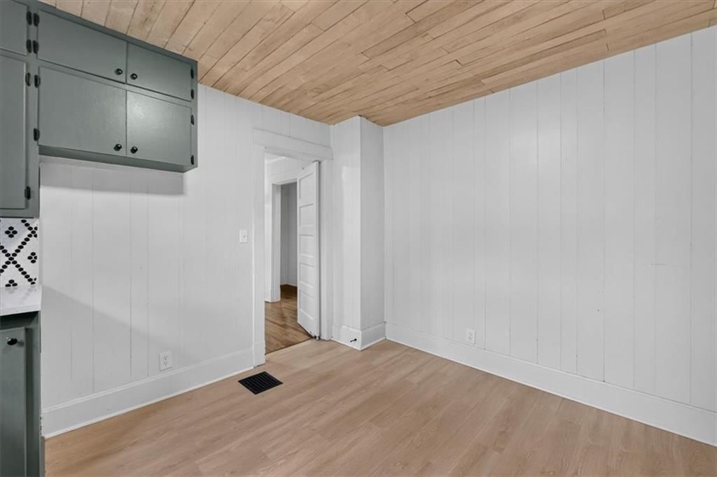 1011 N Osage Street — photo 13