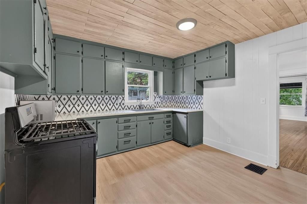 1011 N Osage Street — photo 14