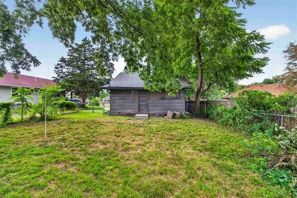 1011 N Osage Street — photo 24