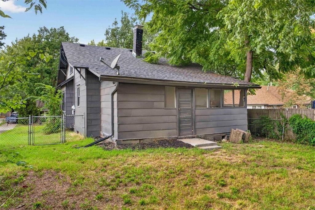 1011 N Osage Street — photo 25