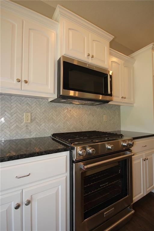 3323 NW 93rd Street — photo 11