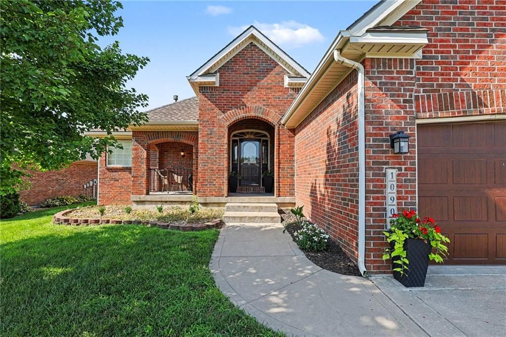 10900 Delavan Court — photo 6