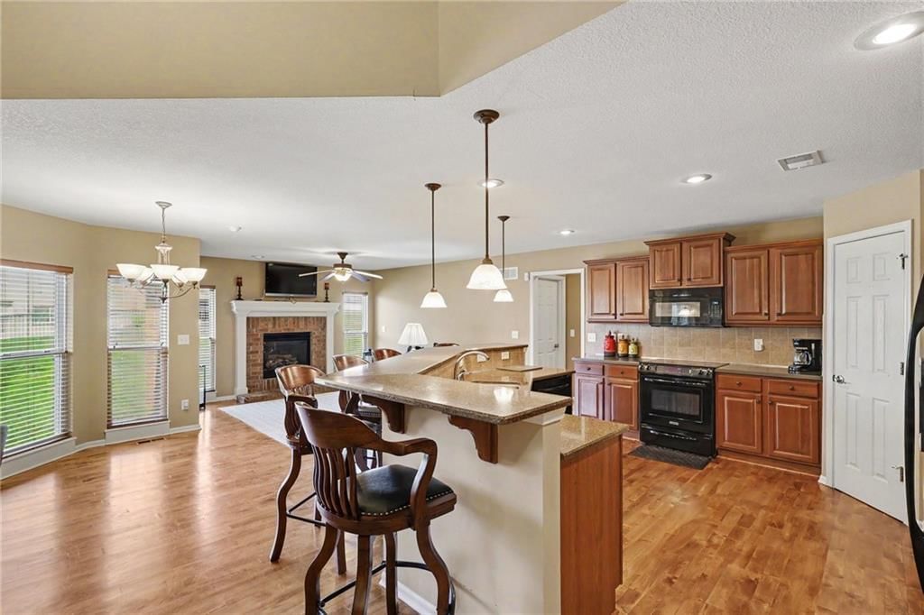 10900 Delavan Court — photo 15