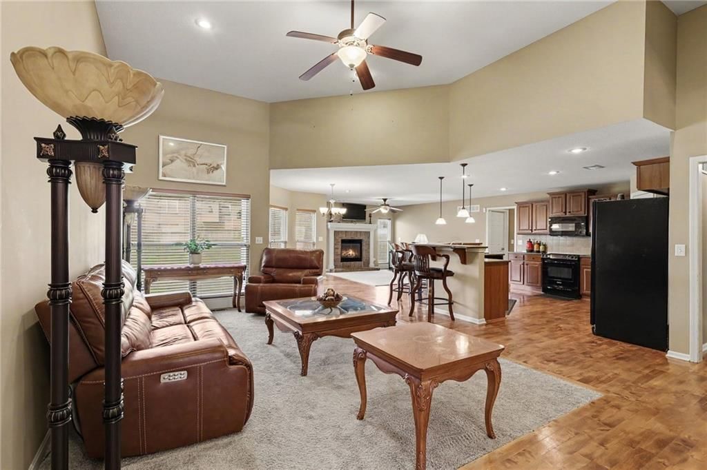 10900 Delavan Court — photo 20