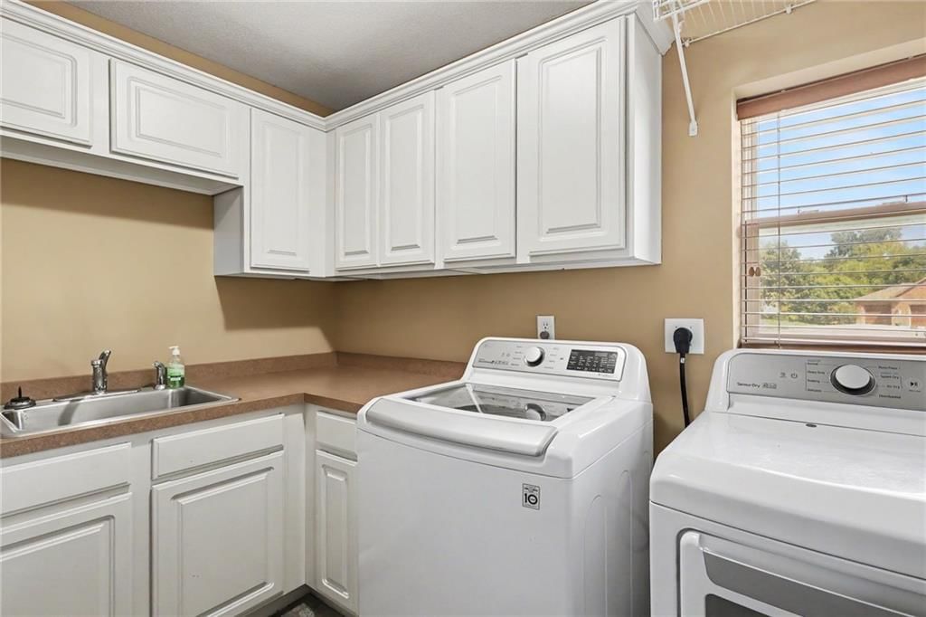 10900 Delavan Court — photo 21