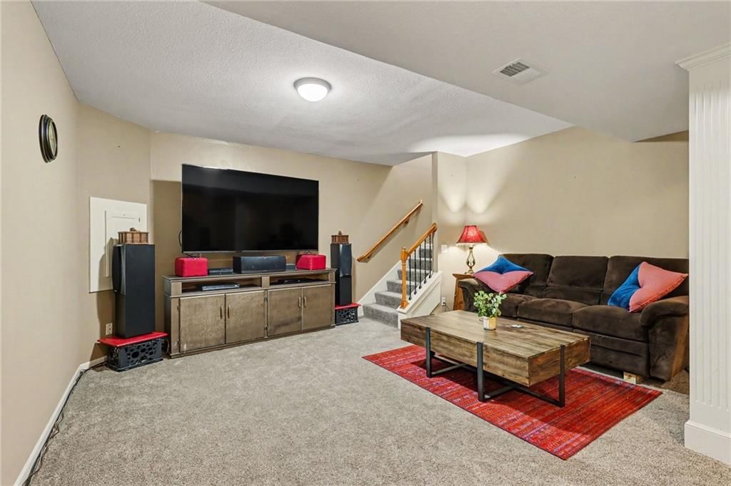 10900 Delavan Court — photo 33