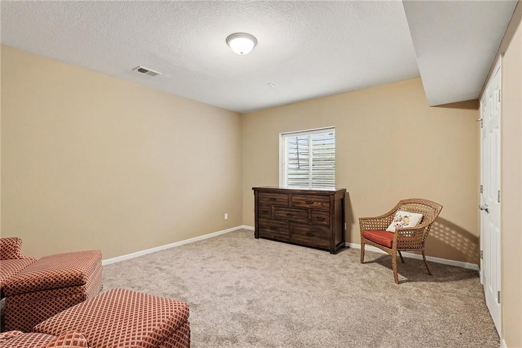 10900 Delavan Court — photo 37