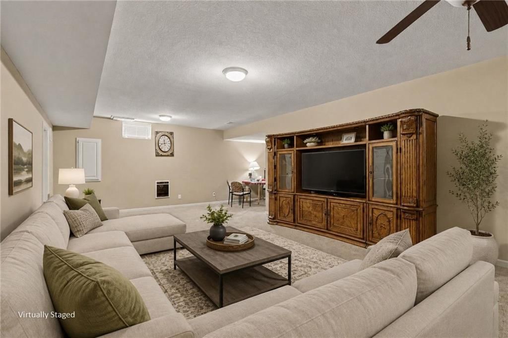 10900 Delavan Court — photo 44