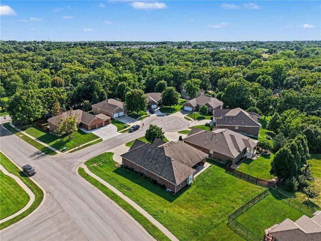 10900 Delavan Court — photo 52
