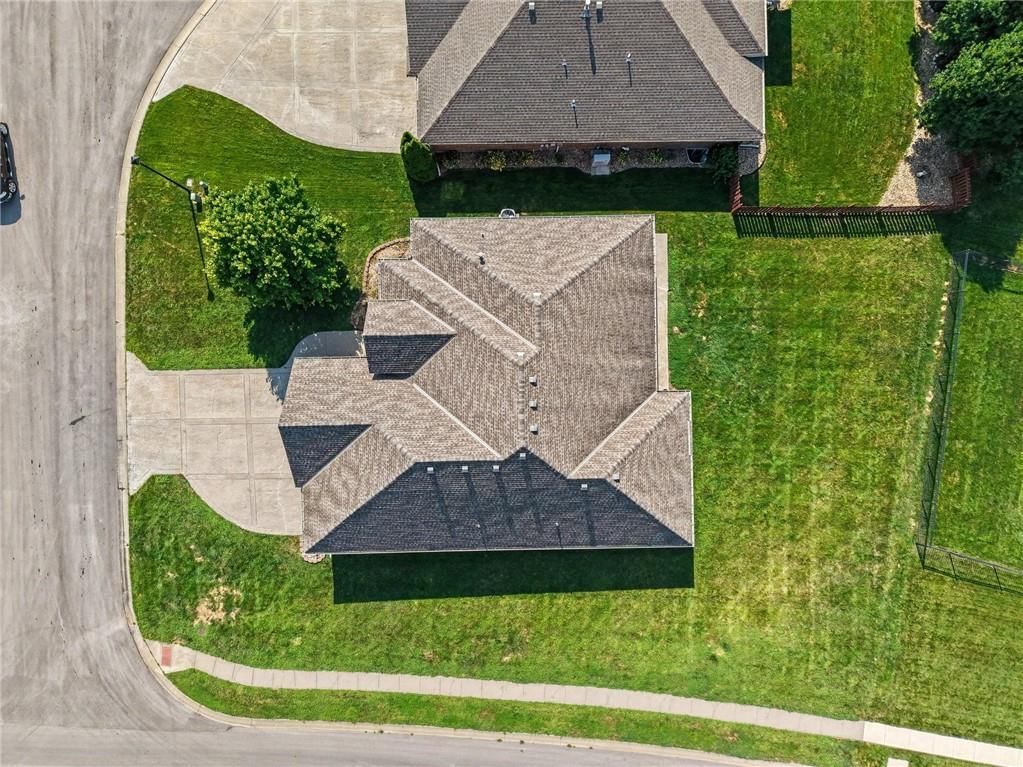 10900 Delavan Court — photo 53