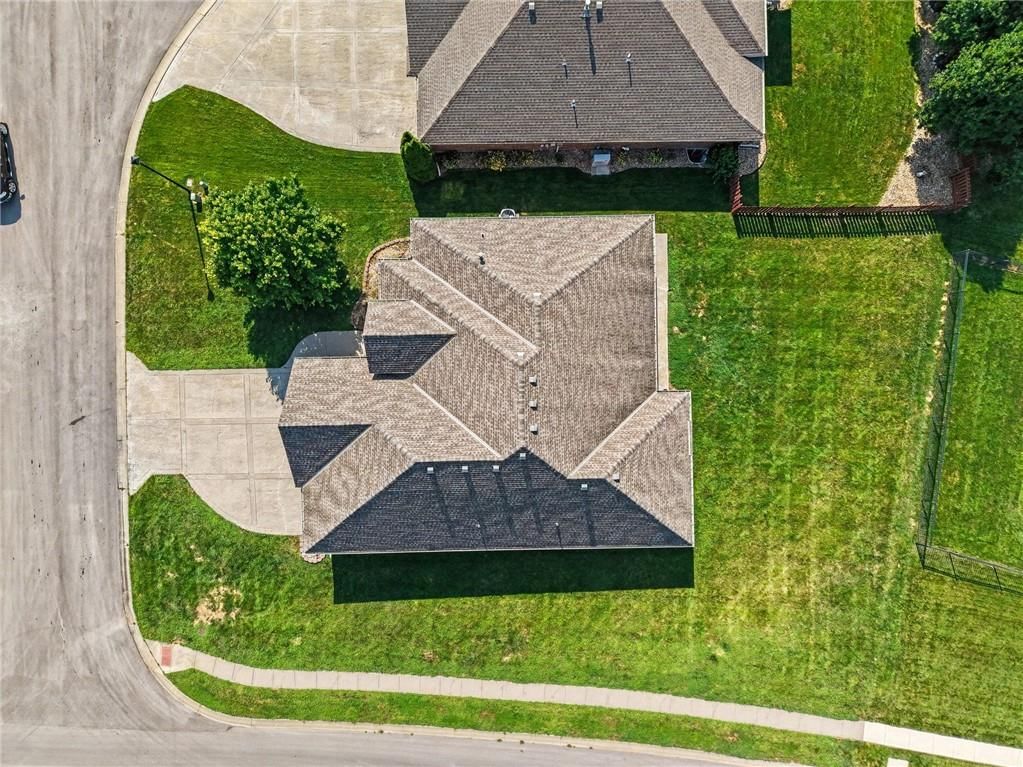 10900 Delavan Court — photo 58