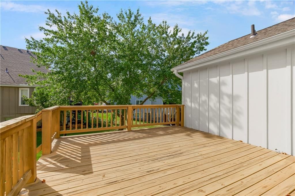 8202 NW Bradford Court — photo 19