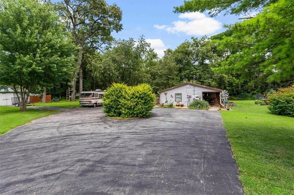 13810 Byars Road — photo 47