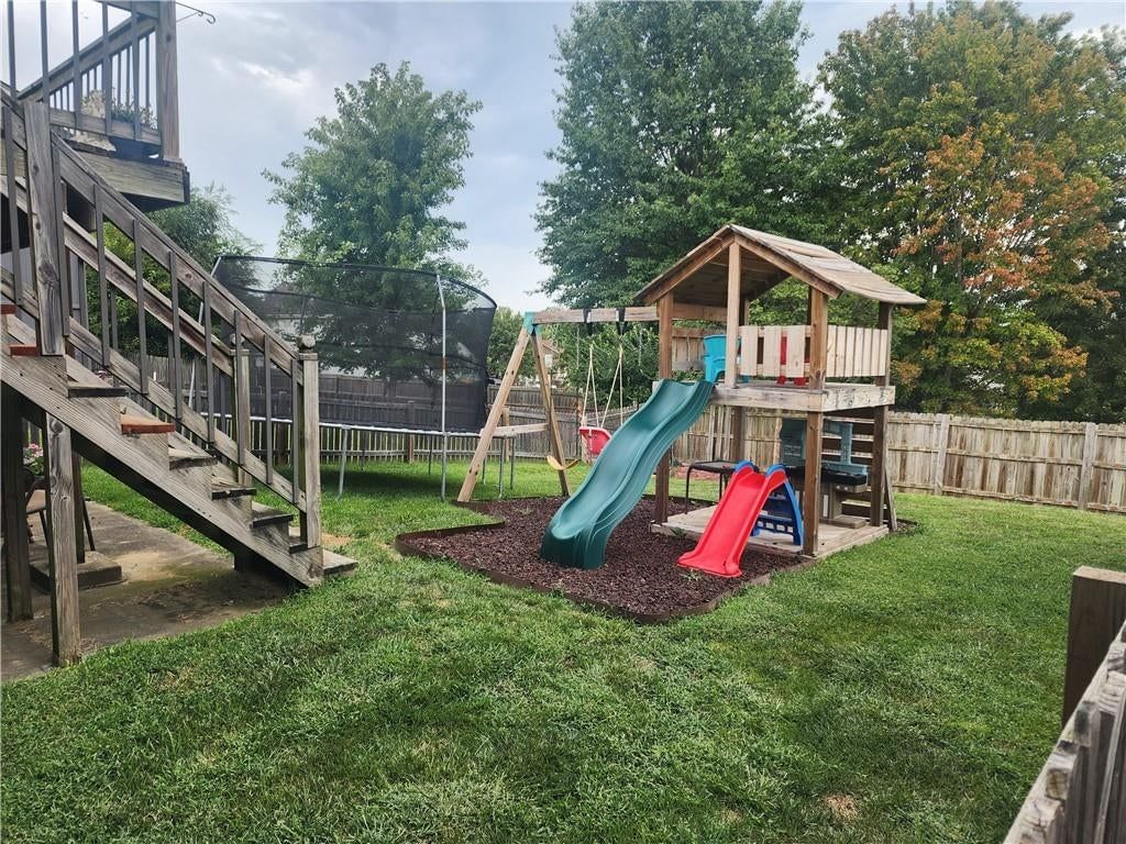 1910 Chestnut Drive — photo 5