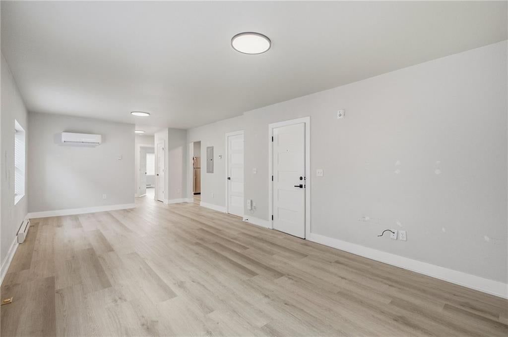 4335 Mercier Street — photo 12