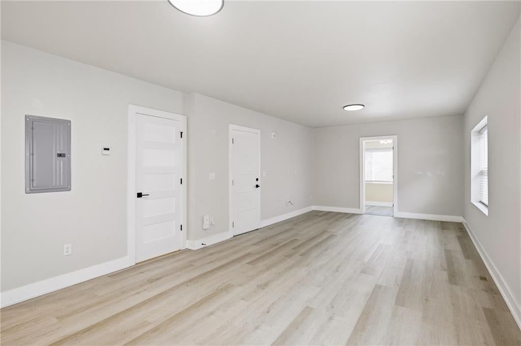 4335 Mercier Street — photo 13
