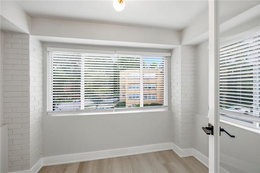 4335 Mercier Street — photo 15