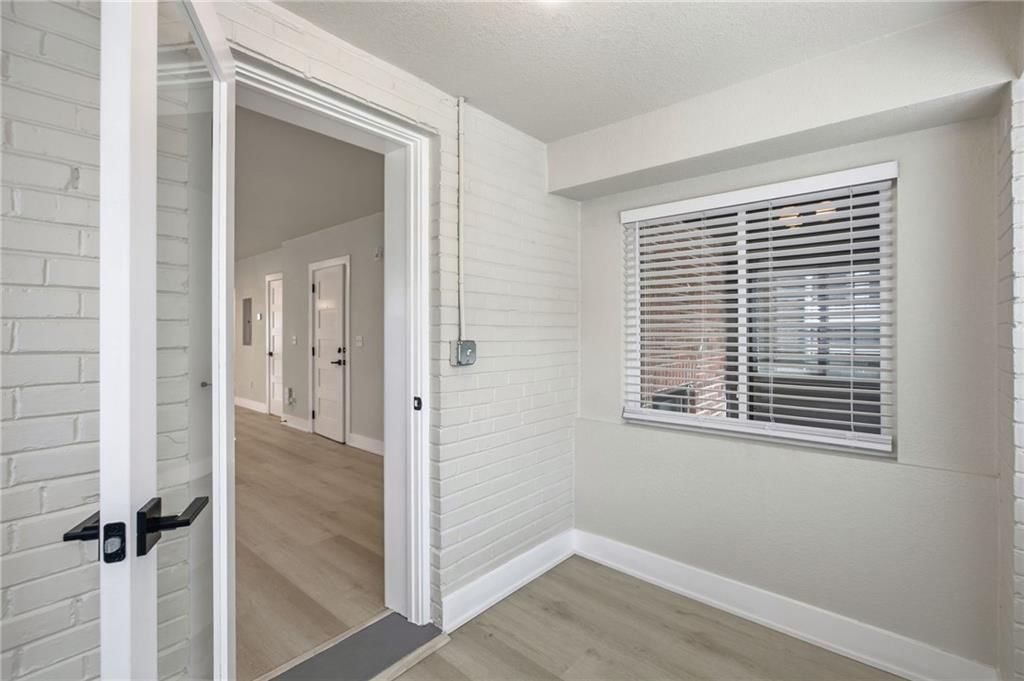 4335 Mercier Street — photo 16