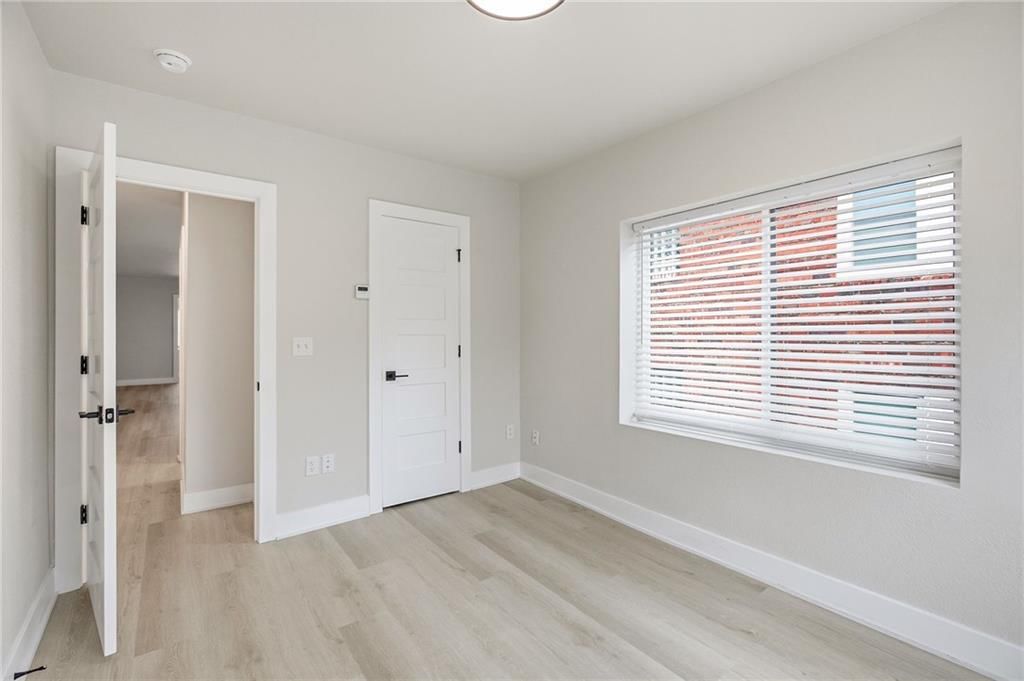 4335 Mercier Street — photo 24
