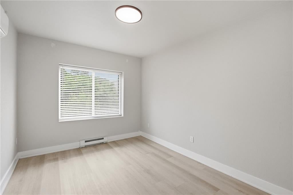 4335 Mercier Street — photo 26