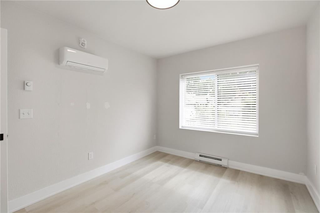 4335 Mercier Street — photo 27
