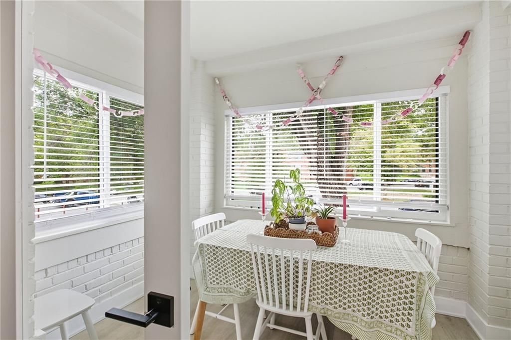 4335 Mercier Street — photo 32