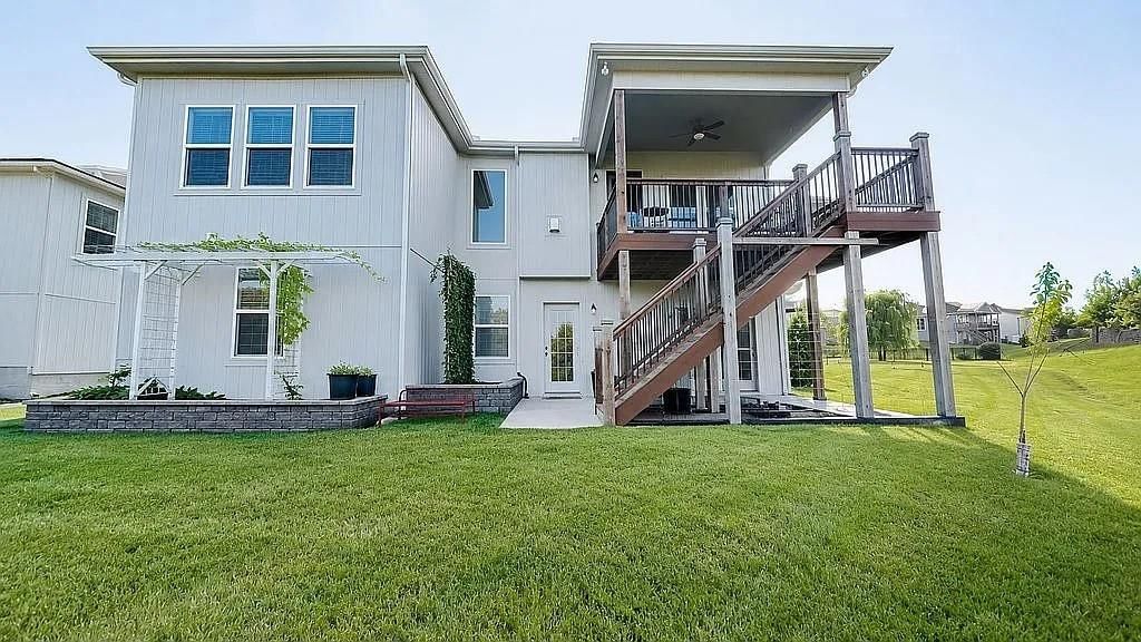 7025 N Cambridge Avenue — photo 13