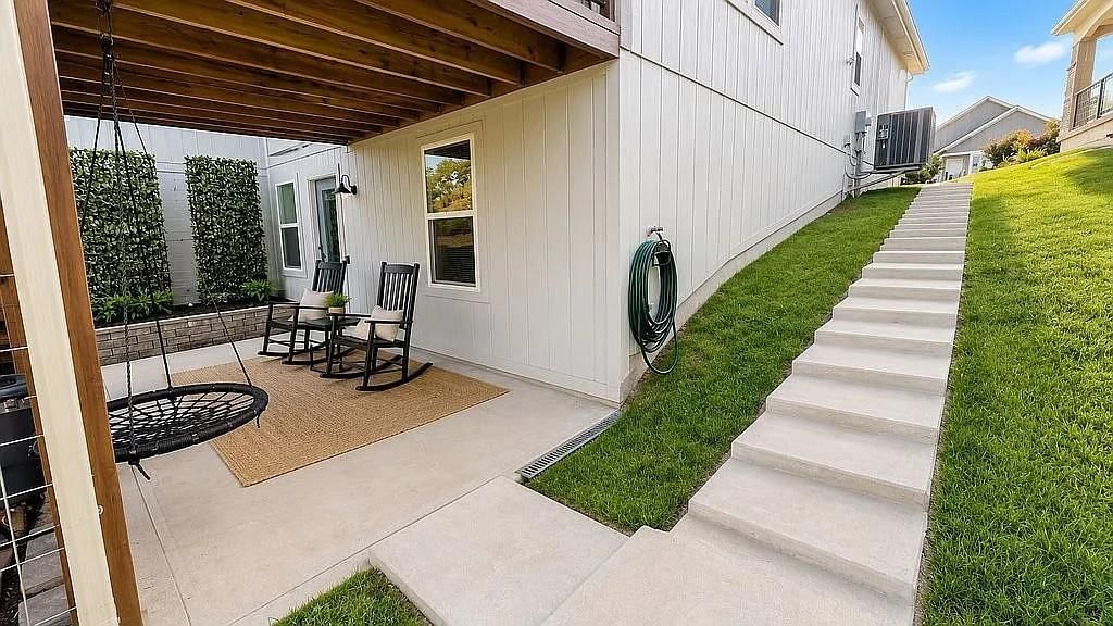 7025 N Cambridge Avenue — photo 15