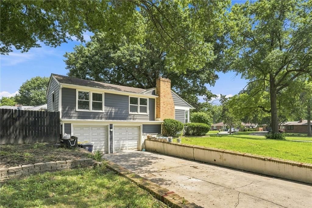 1216 Meadow Lake Parkway — photo 4