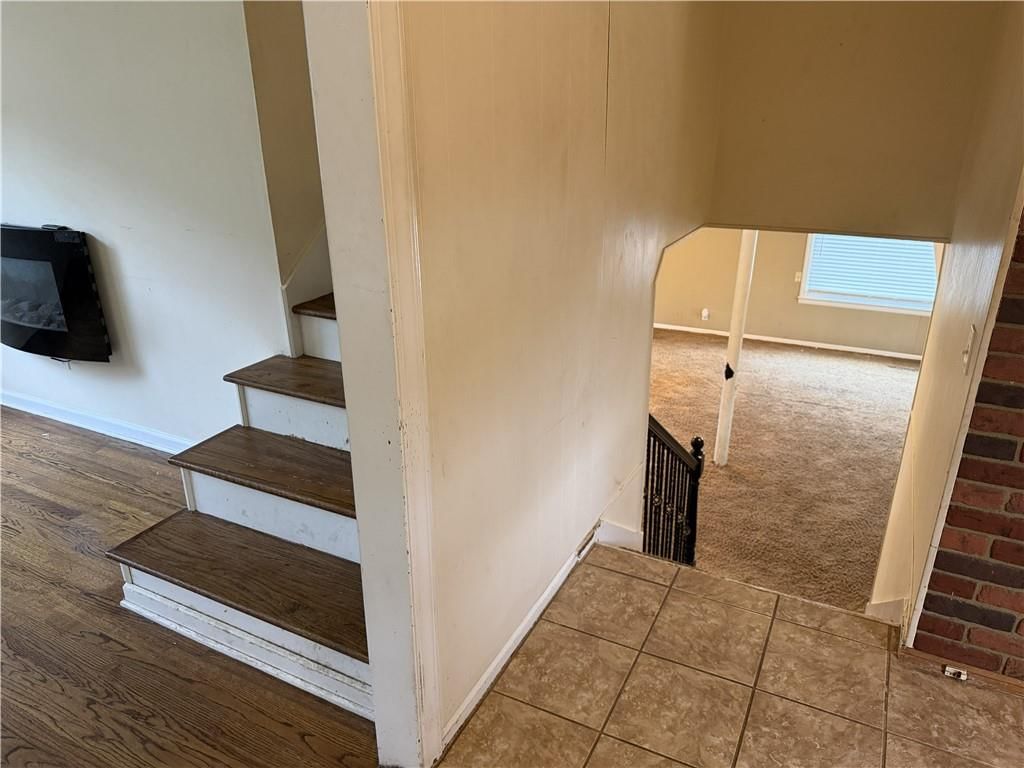 401 E 90th Terrace — photo 15