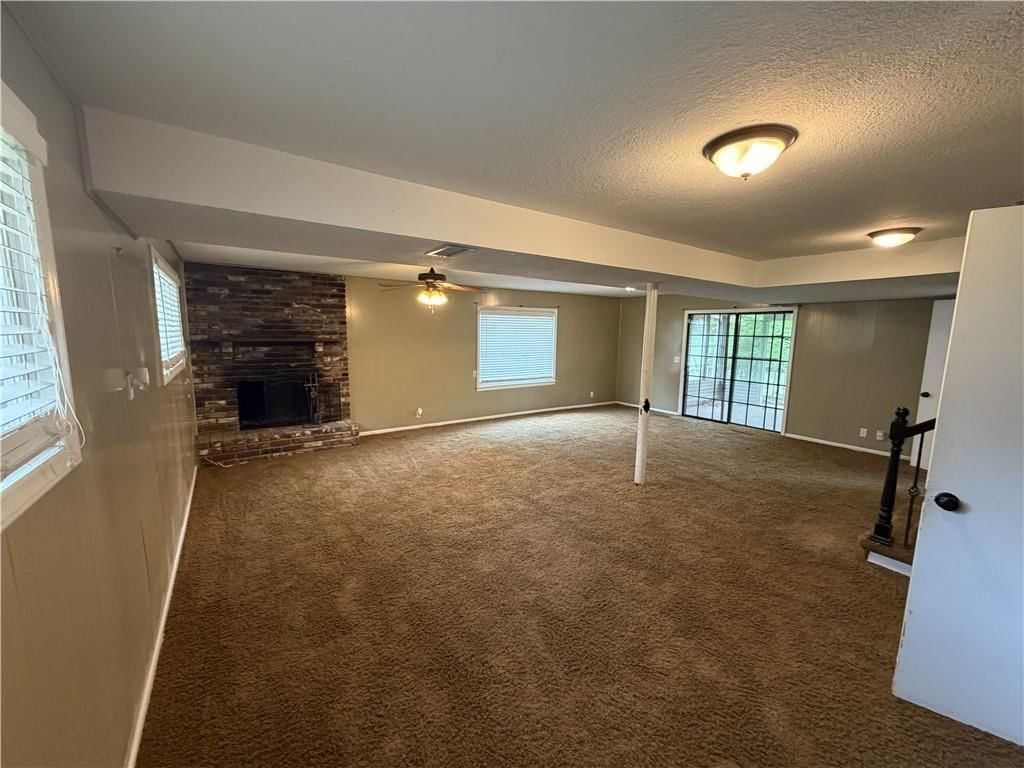 401 E 90th Terrace — photo 16