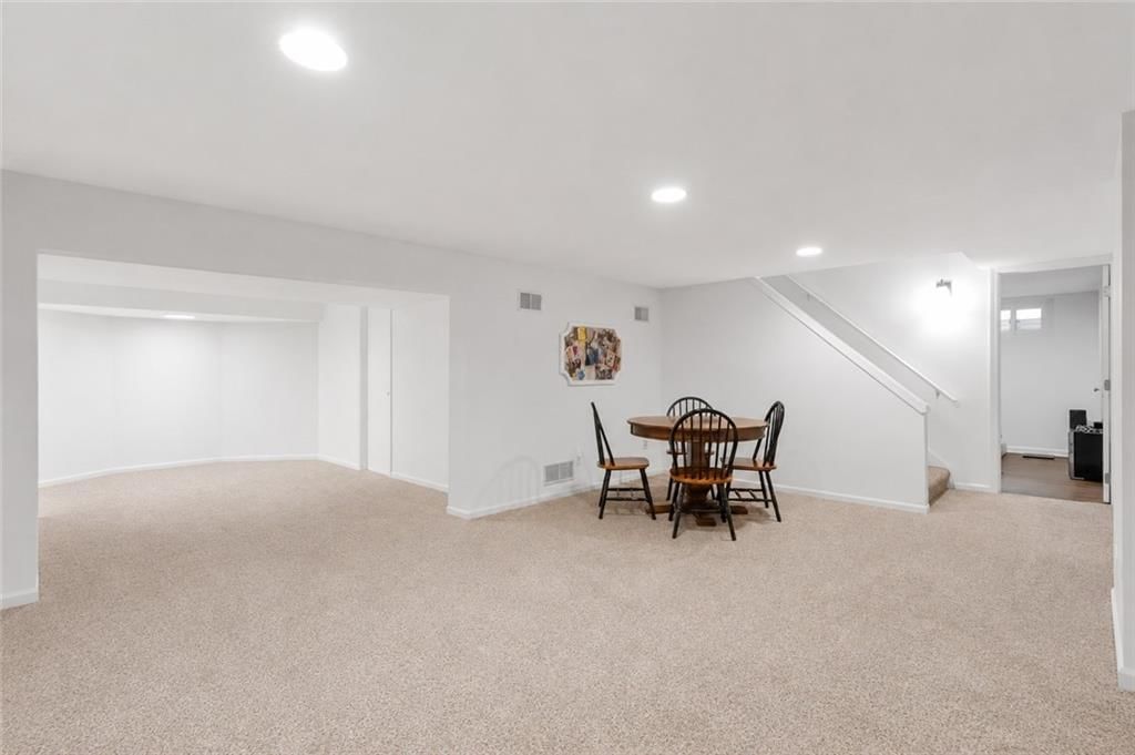 9315 W 113th Street — photo 27
