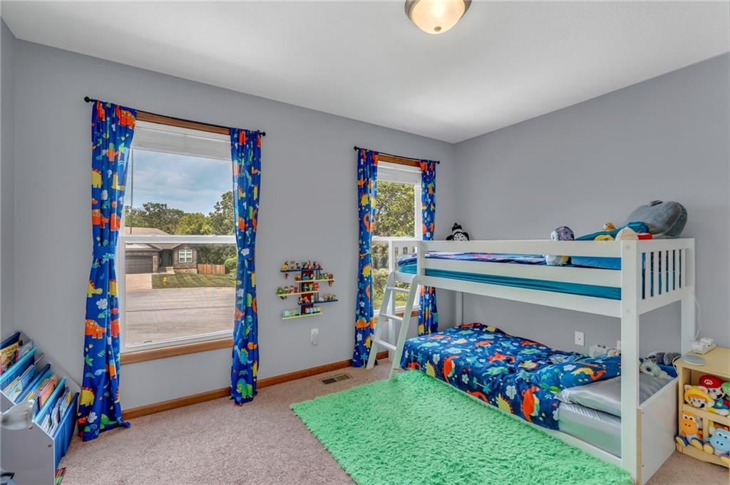 16631 Ruby Court — photo 32