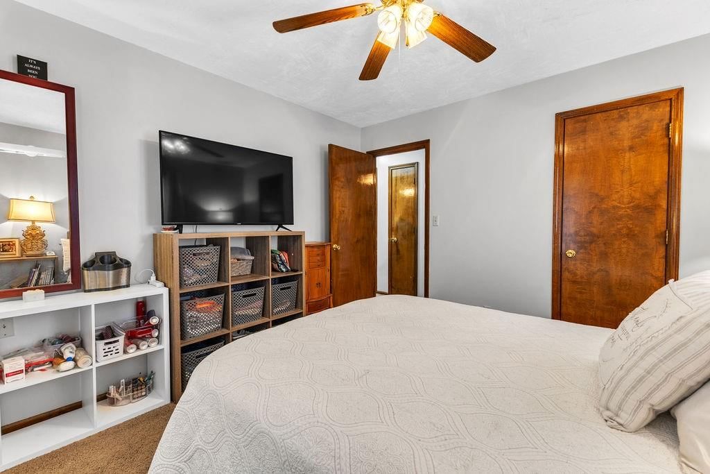 300 W Carla Street — photo 18