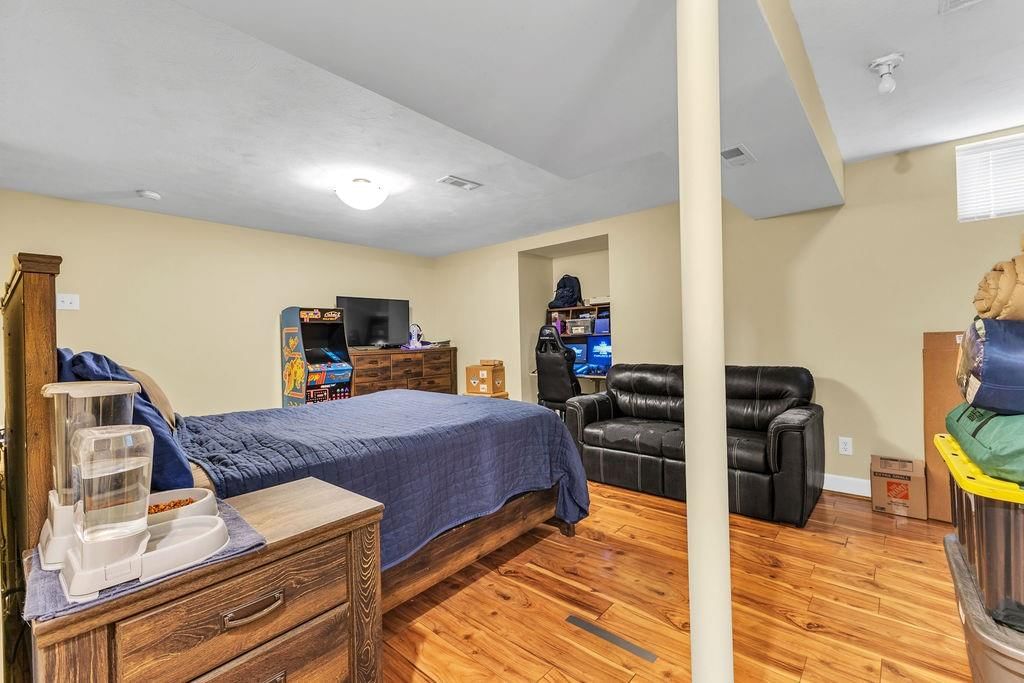 300 W Carla Street — photo 24