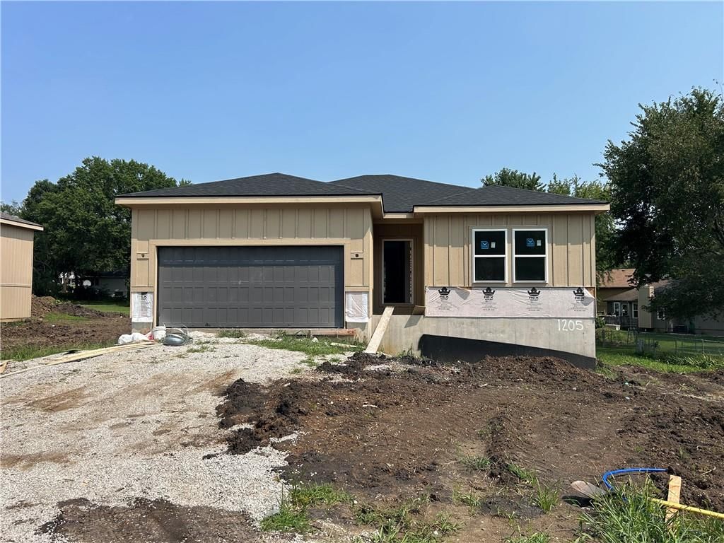 1205 Matthes Lane — photo 1
