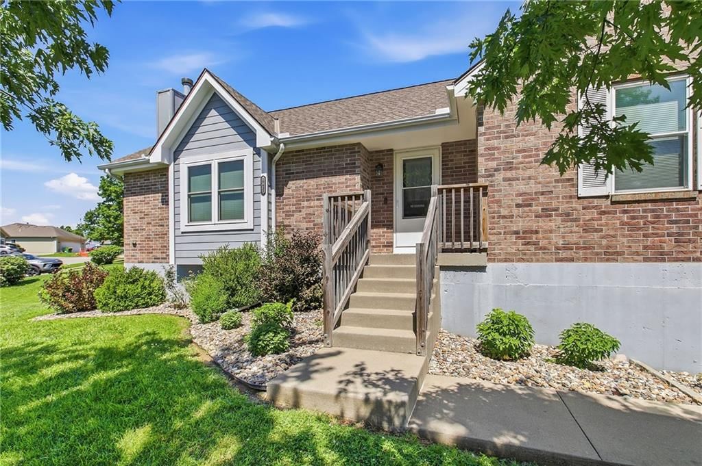 19432 E 11th Terrace N, Independence, MO: listing photo 2