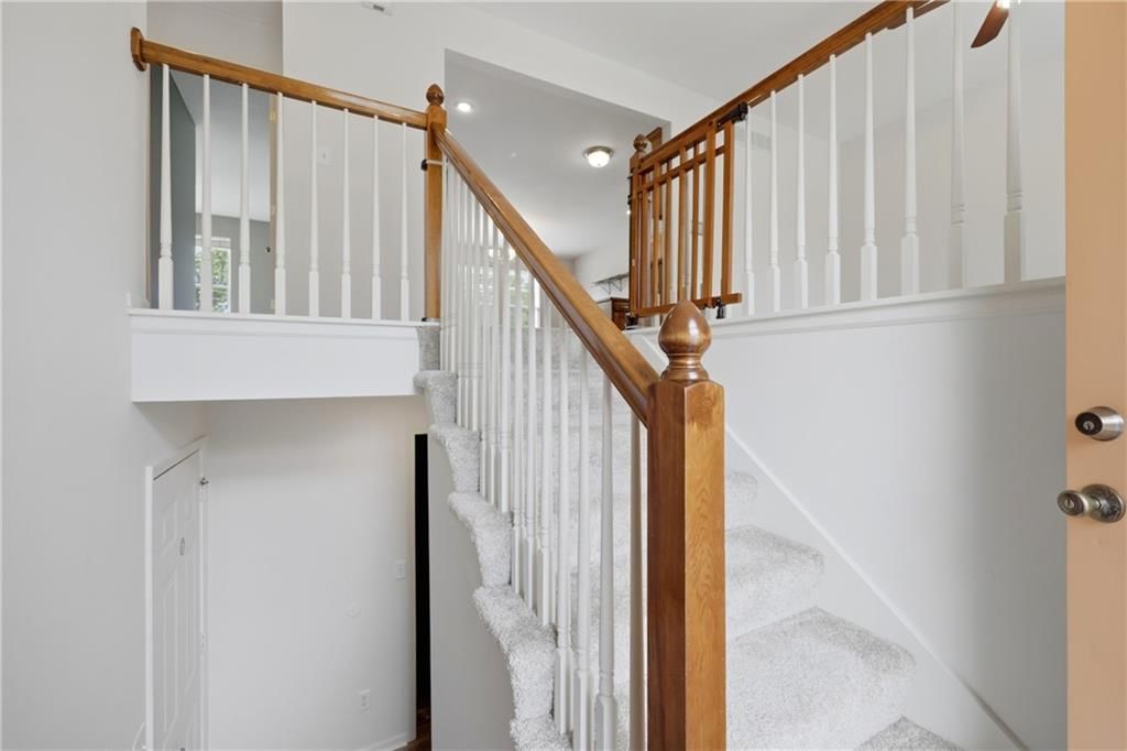 3338 S Evanston Avenue — photo 2