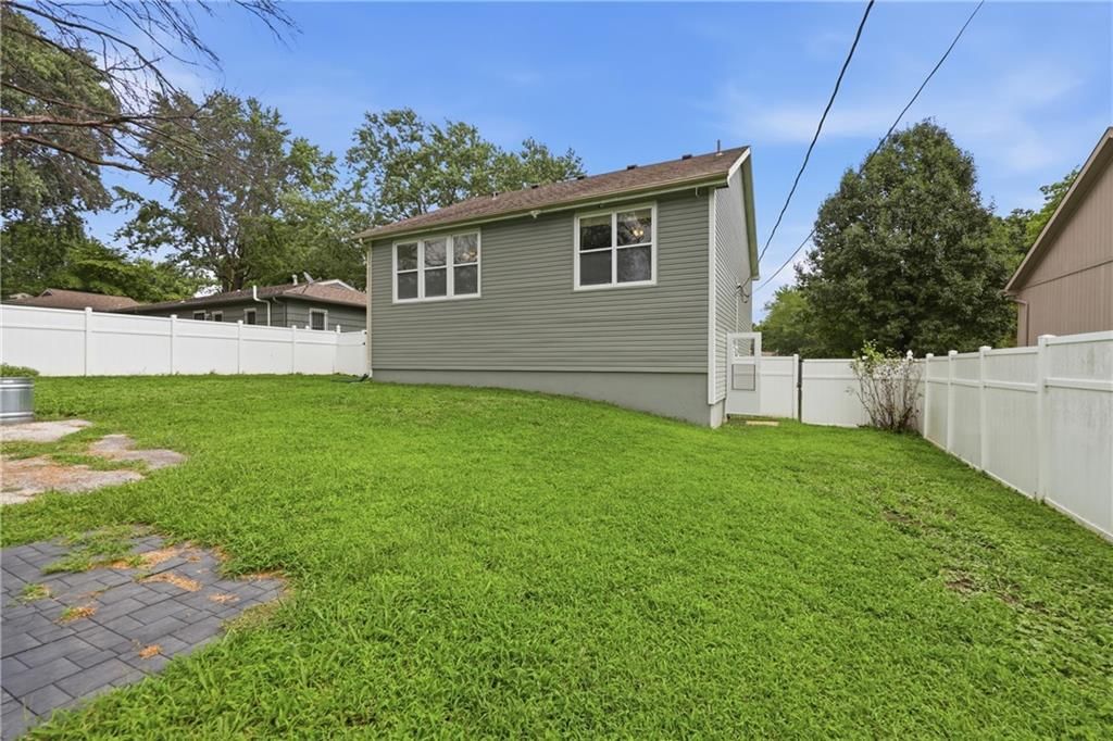 3338 S Evanston Avenue — photo 21