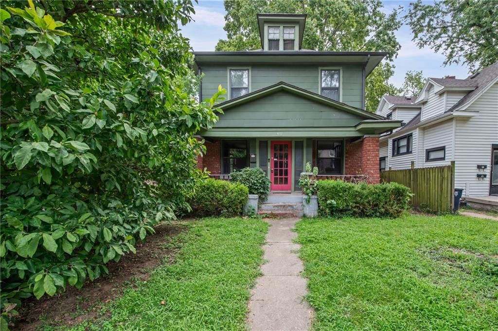 4111 HOLLY Street — photo 1